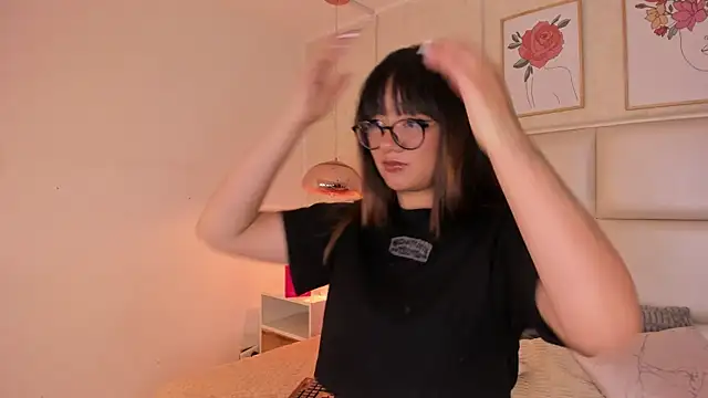 Aily Yozuko online show from March 13, 2:40 am