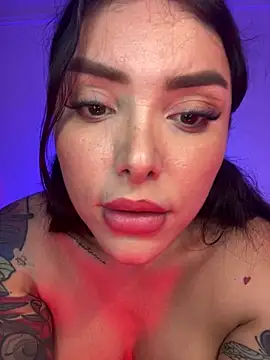 Snapshot of Ela_Doll_ chatting on January 20, 8:29 pm Ela Doll online show from January 20, 8:29 pm