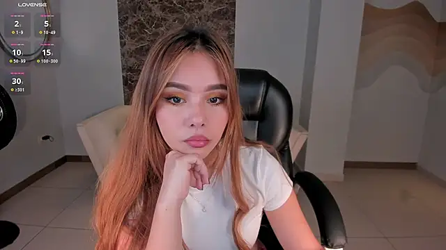 CarolineGraceX online show from January 11, 10:29 am