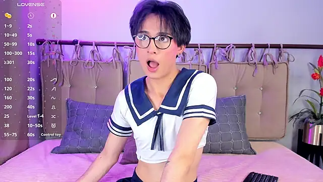 Snapshot of cherryy_boy chatting on July 14, 8:25 pm cherryy boy online show from July 14, 8:25 pm