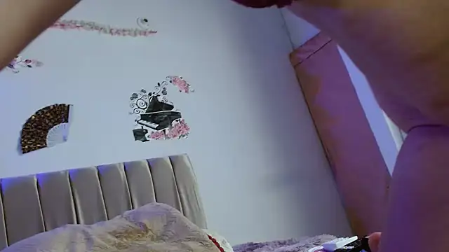 Snapshot of Sexylove_1977 chatting on November 22, 4:11 am Sexylove 1977 online show from November 22, 4:11 am