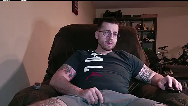 JayXCee Official online show from February 1, 1:04 am