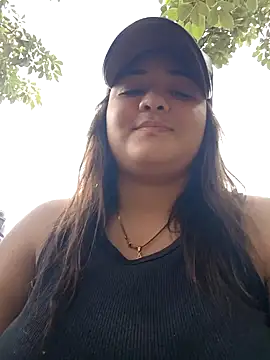 Liancy online show from December 4, 5:44 pm