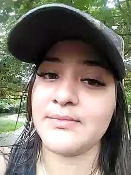 Liancy online show from December 6, 3:55 pm