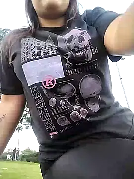 Liancy online show from December 13, 9:52 pm