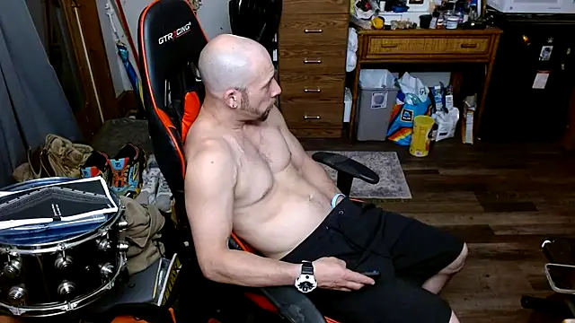 Snapshot of tongueispowerr6d9 chatting on May 28, 3:48 am tongueispowerr6d9 online show from May 28, 3:48 am