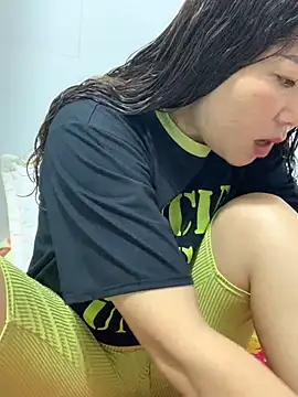 Snapshot of Baby-bigtits chatting on February 25, 9:53 am Baby-bigtits online show from February 25, 9:53 am