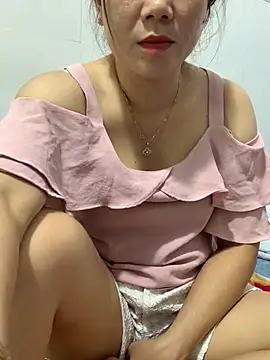 Snapshot of Baby-bigtits chatting on February 26, 6:04 am Baby-bigtits online show from February 26, 6:04 am