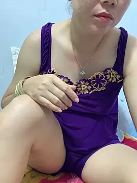 Snapshot of Baby-bigtits chatting on February 28, 10:39 pm Baby-bigtits online show from February 28, 10:39 pm