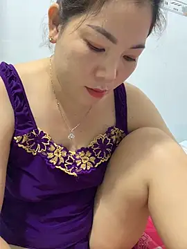 Snapshot of Baby-bigtits chatting on March 10, 1:10 pm Baby-bigtits online show from March 10, 1:10 pm