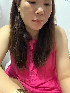 Snapshot of Baby-bigtits chatting on October 20, 3:12 pm Baby-bigtits online show from October 20, 3:12 pm