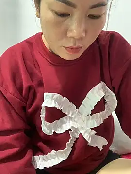 Baby-bigtits online show from November 29, 3:09 am