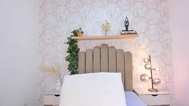 Roma  love online show from November 8, 12:27 pm