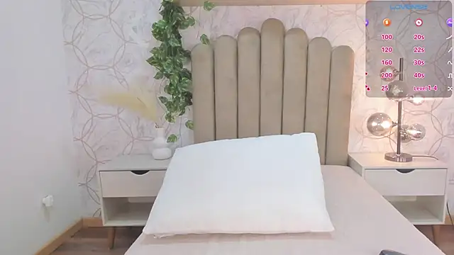 Roma  love online show from December 14, 11:59 am