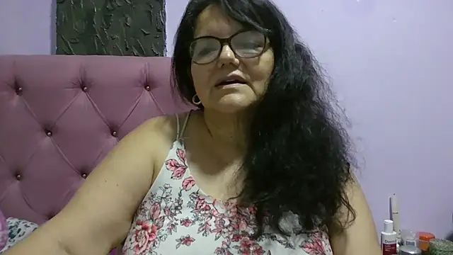 Snapshot of kassandra02 chatting on May 27, 2:19 am kassandra02 online show from May 27, 2:19 am