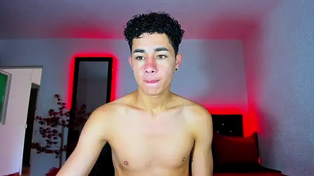 DavidfullOFlove online show from December 9, 2:17 pm