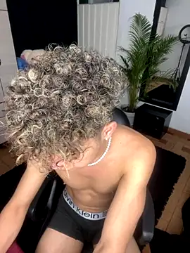 DavidfullOFlove online show from September 24, 4:05 am