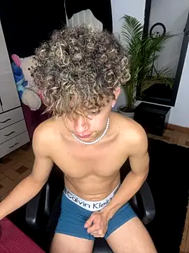 DavidfullOFlove online show from September 29, 12:16 am