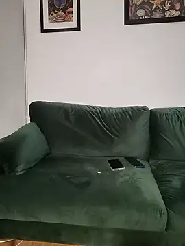 Redfloweer1 online show from February 6, 12:11 am