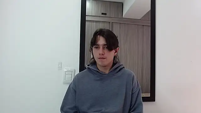 alex connorr online show from February 19, 4:00 pm