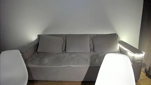 im lucky adam online show from June 9, 4:02 am