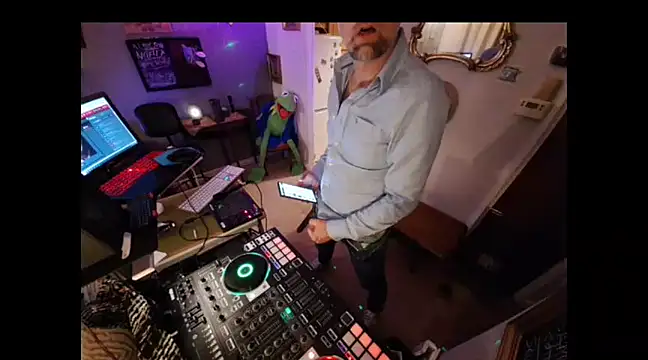 bibananaman online show from March 7, 4:02 am