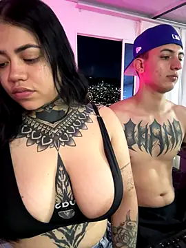 Snapshot of aliensexy chatting on September 13, 11:37 pm aliensexy online show from September 13, 11:37 pm