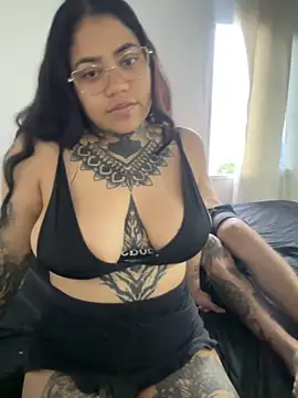 Snapshot of aliensexy chatting on September 27, 9:20 pm aliensexy online show from September 27, 9:20 pm