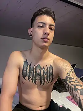 aliensexy online show from March 27, 2:50 am