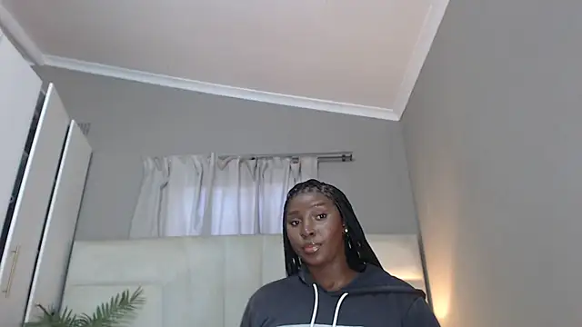 Snapshot of naughtyblackdolie chatting on May 7, 12:21 pm naughtyblackdolie online show from May 7, 12:21 pm