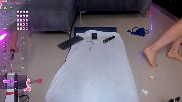 Anna parkker  online show from March 1, 2:23 pm