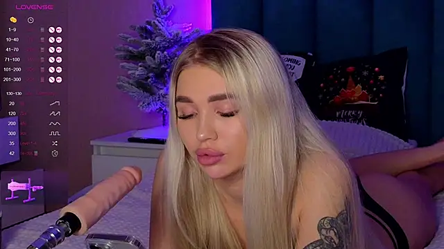 DreamPussyy online show from January 13, 3:12 am