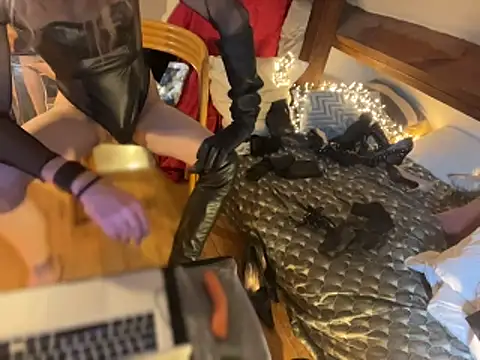 alexheels boots online show from April 13, 7:14 am