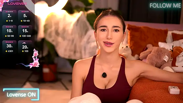 EmilyRaymont online show from October 30, 4:36 am