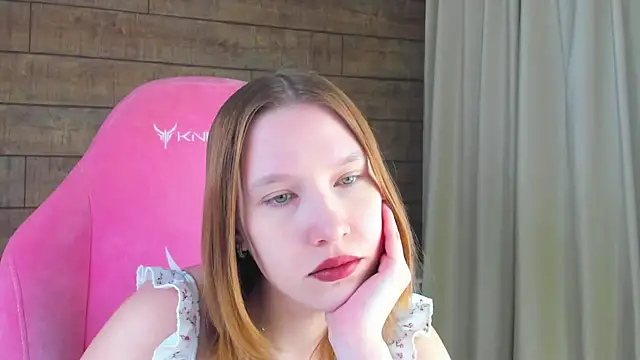 LiliLinn online show from June 2, 4:36 am