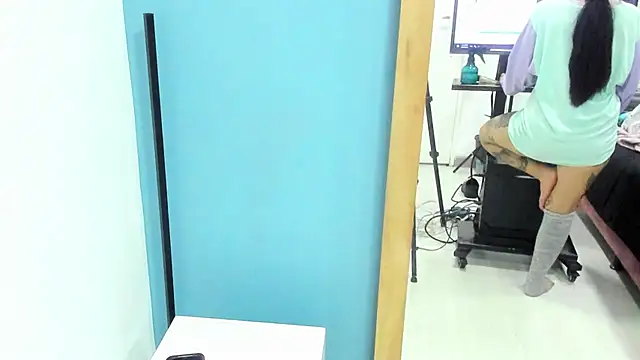 NinaInk online show from February 8, 11:55 am