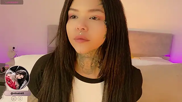 NinaInk online show from November 20, 12:05 pm