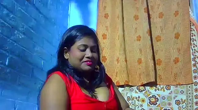 Snapshot of sexy_roma chatting on January 25, 9:26 am sexy roma online show from January 25, 9:26 am