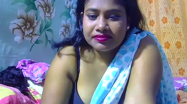 Snapshot of sexy_roma chatting on February 16, 7:27 pm sexy roma online show from February 16, 7:27 pm