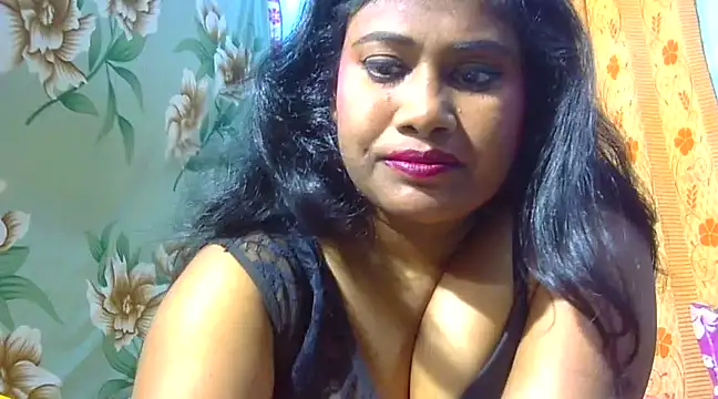 Snapshot of sexy_roma chatting on March 11, 1:34 pm sexy roma online show from March 11, 1:34 pm