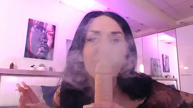 LaylaCruzRose online show from March 4, 5:21 am