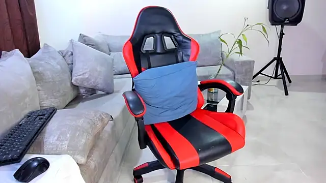 ashleyxlove1 online show from March 27, 11:21 am