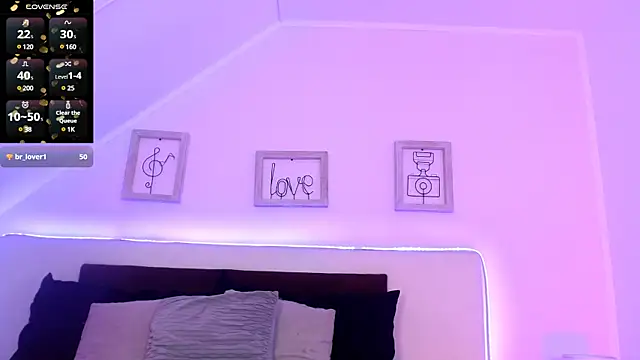 Snapshot of Tifanny_grey chatting on February 11, 10:39 pm Tifanny grey online show from February 11, 10:39 pm