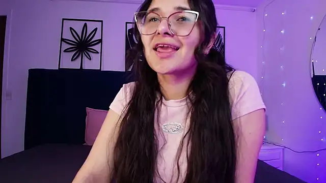 Snapshot of Tifanny_grey chatting on September 12, 7:36 pm Tifanny grey online show from September 12, 7:36 pm