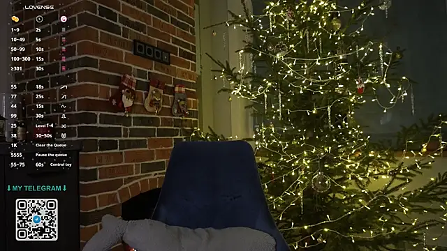 Snapshot of GlamourNova chatting on December 26, 9:26 pm GlamourNova online show from December 26, 9:26 pm