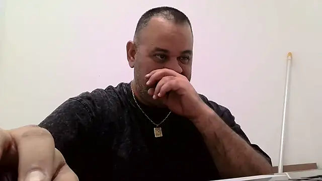 Snapshot of your_man85 chatting on January 27, 1:30 pm your man85 online show from January 27, 1:30 pm