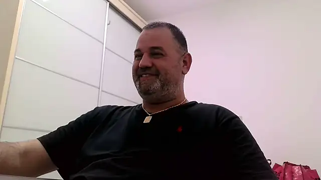 Snapshot of your_man85 chatting on February 9, 6:37 pm your man85 online show from February 9, 6:37 pm