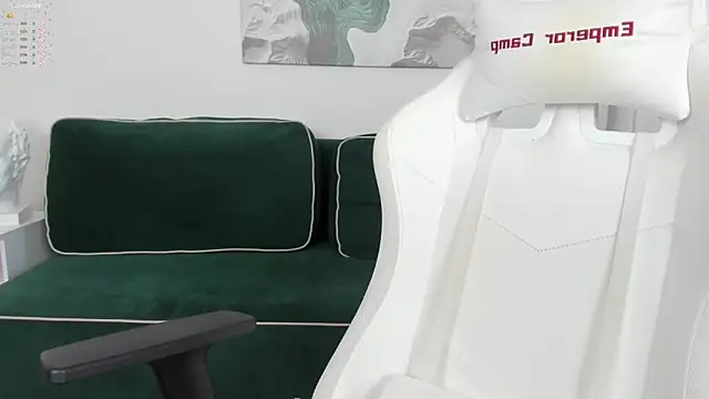 Snapshot of miissblonde chatting on March 9, 3:01 am miissblonde online show from March 9, 3:01 am