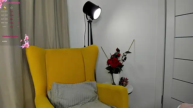 Snapshot of miissblonde chatting on November 22, 3:38 am miissblonde online show from November 22, 3:38 am