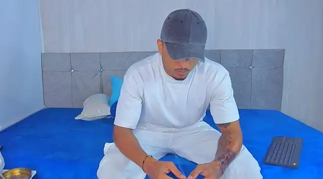 Mateo Reales online show from February 3, 5:40 am